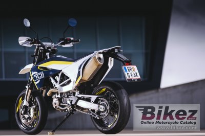 2016 Husqvarna 701 Supermoto