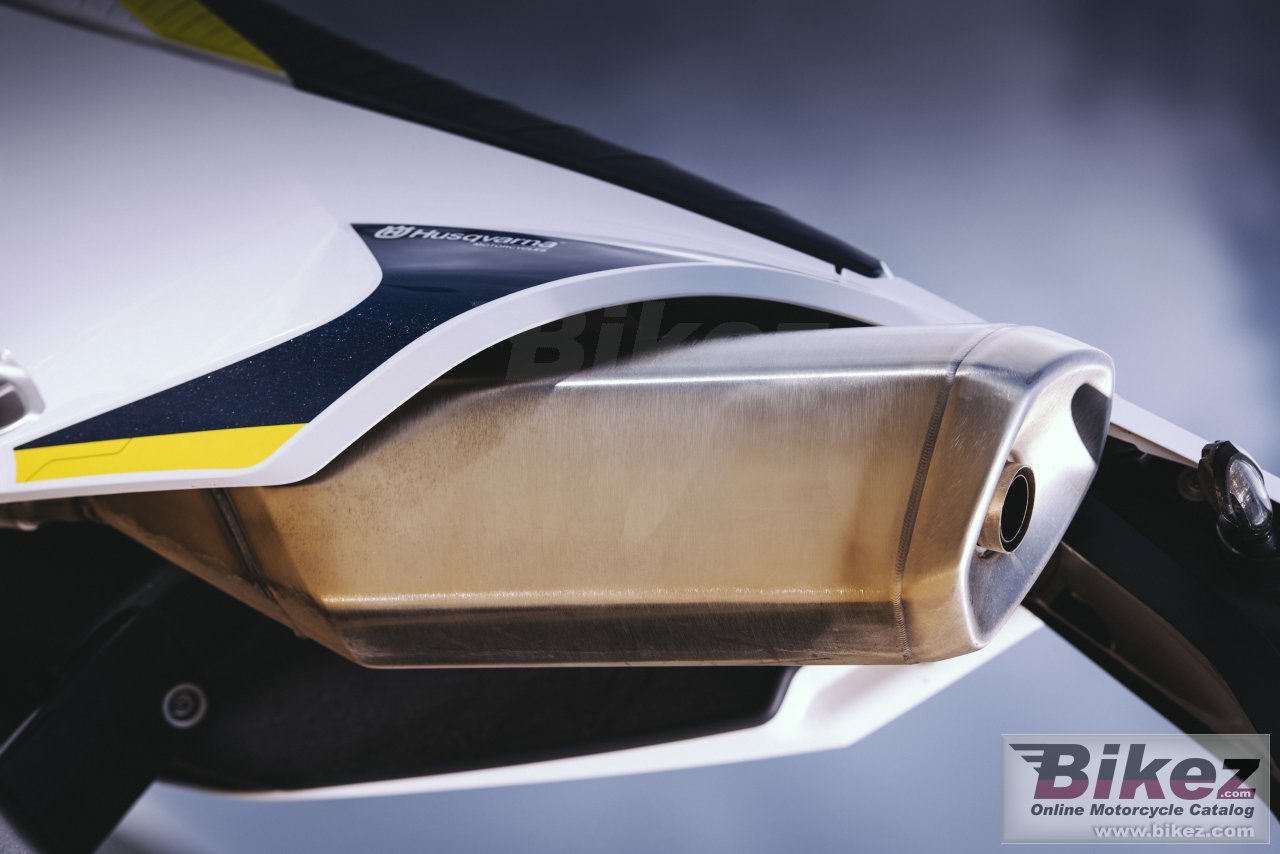 Husqvarna 701 Supermoto