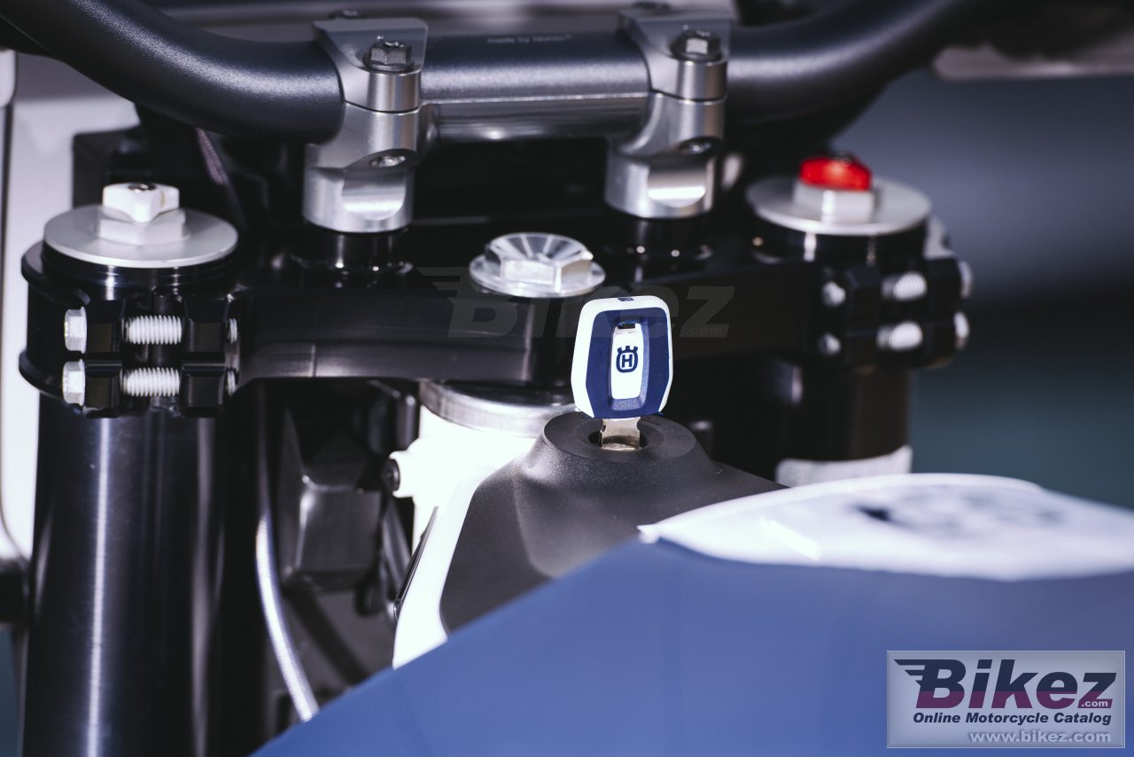 Husqvarna 701 Supermoto