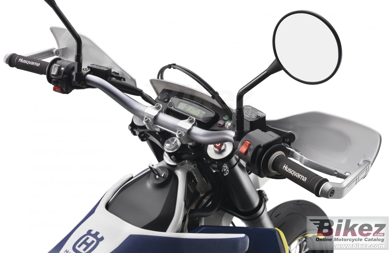 Husqvarna 701 Supermoto