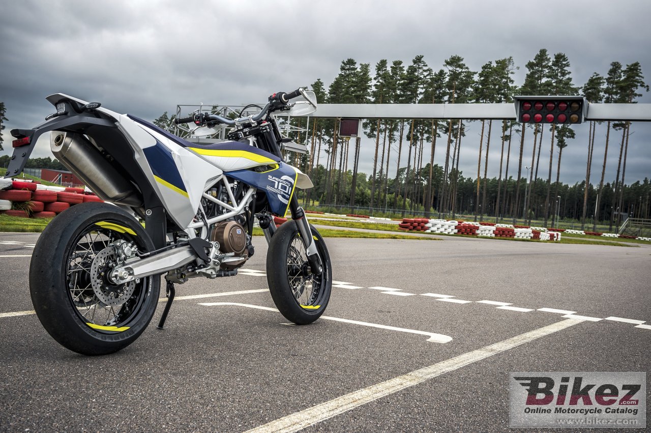 Husqvarna 701 Supermoto