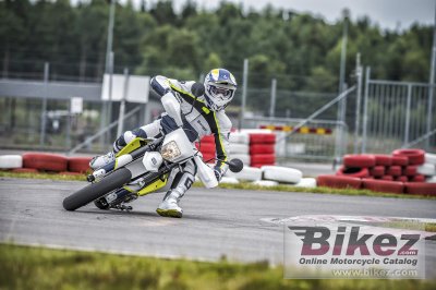 2016 Husqvarna 701 Supermoto