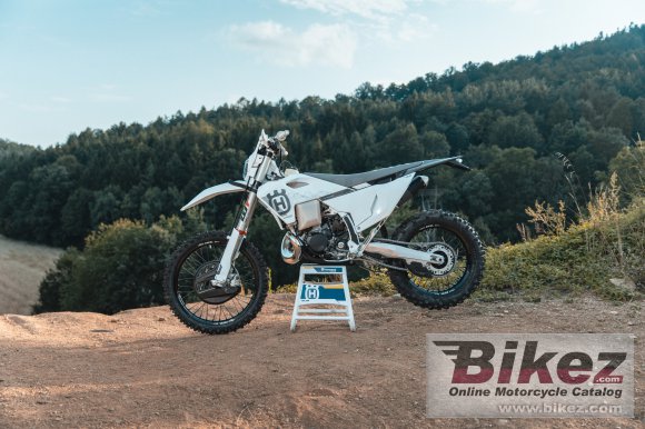 2025 Husqvarna TE 300 Pro