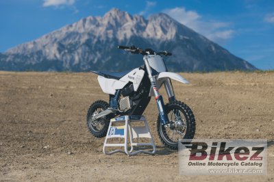 2025 Husqvarna EE 5