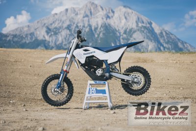 2025 Husqvarna EE 5