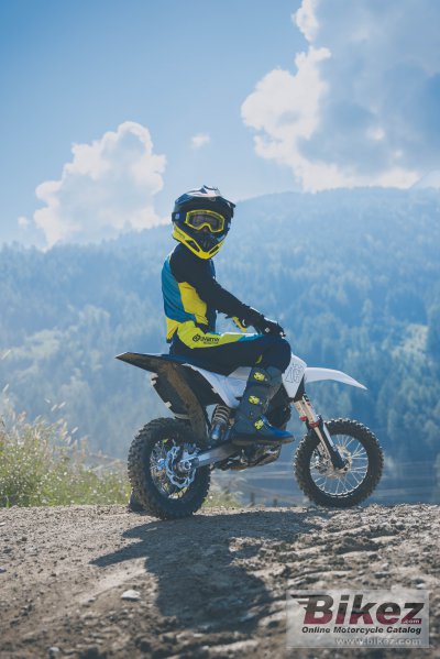 2025 Husqvarna EE 5