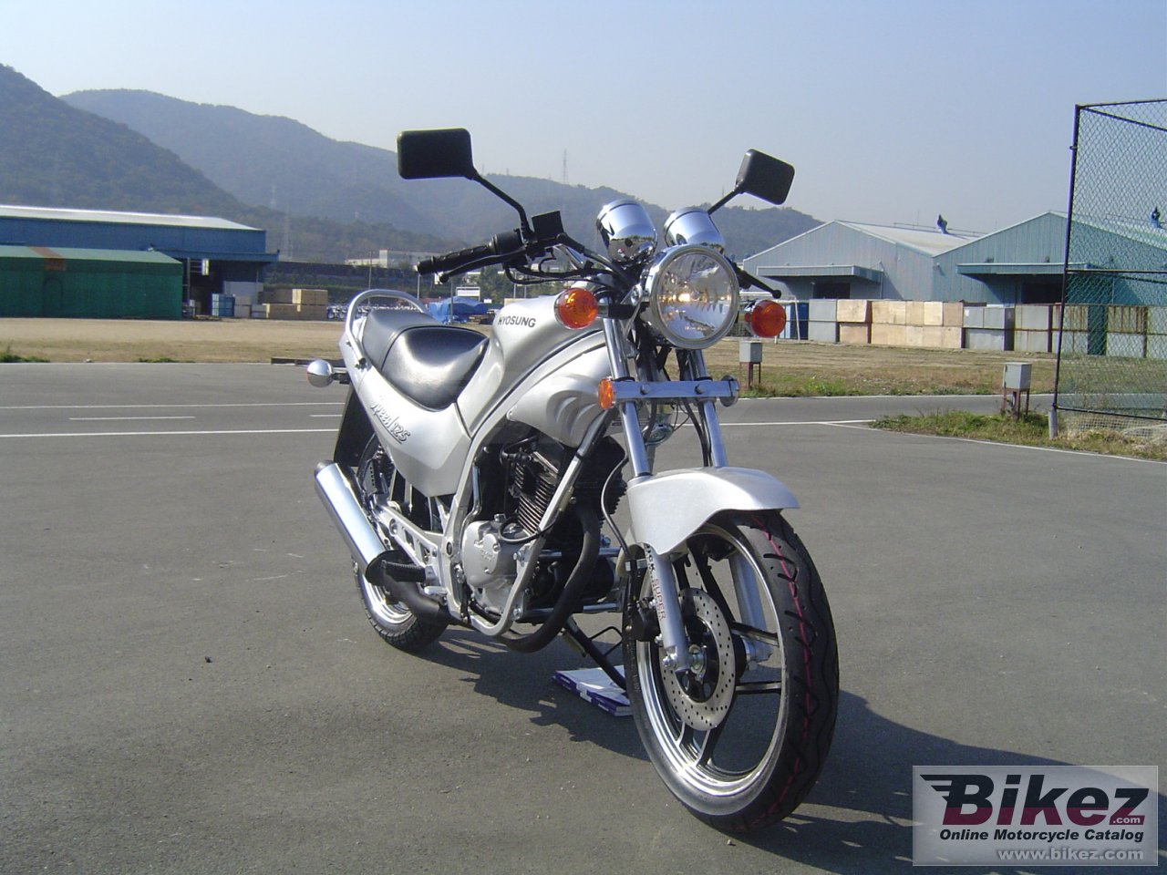 Hyosung GF 125 E