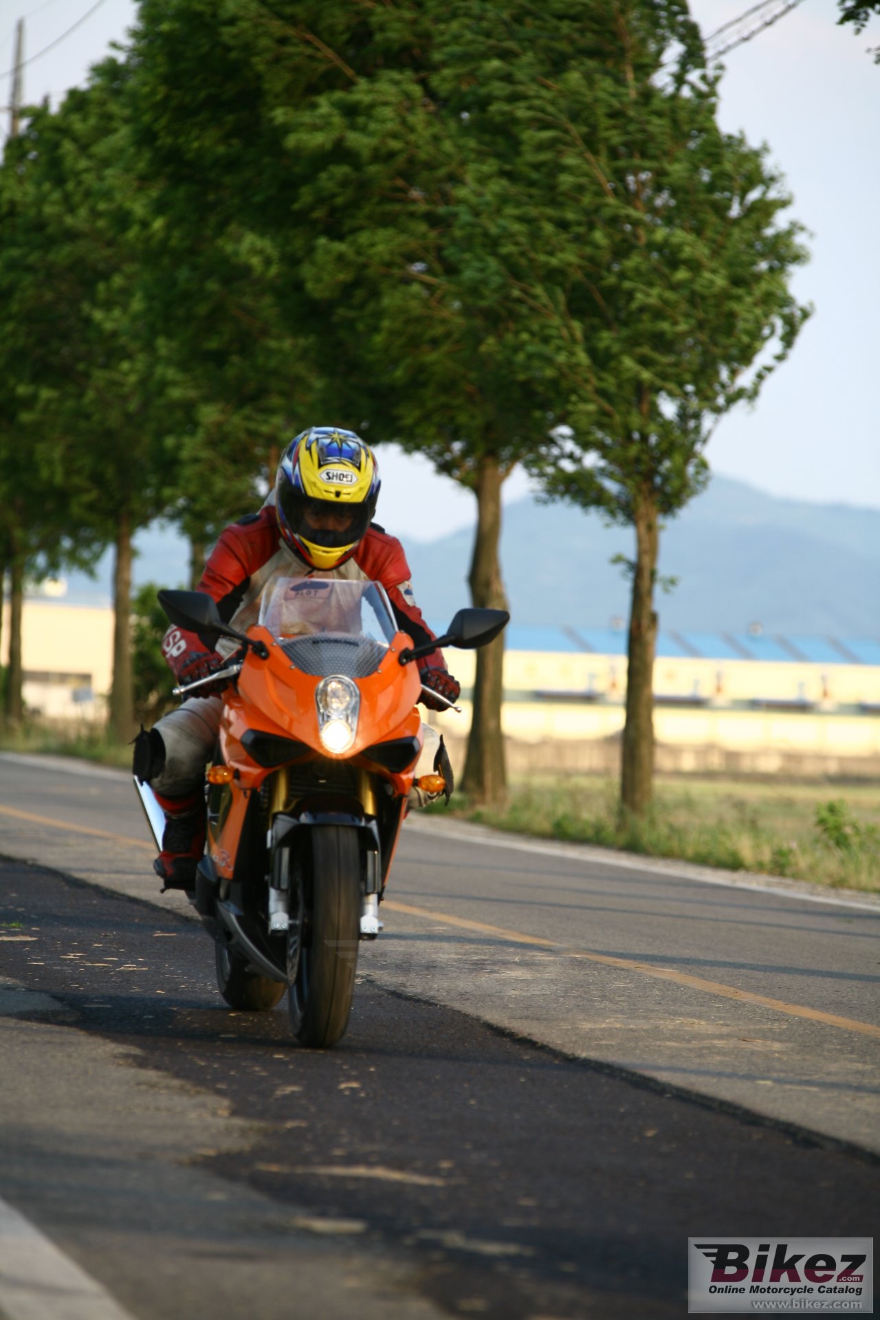 Hyosung GT250R