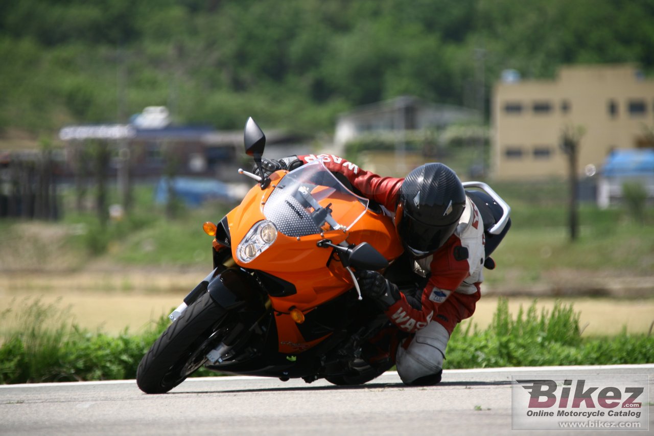 Hyosung GT250R