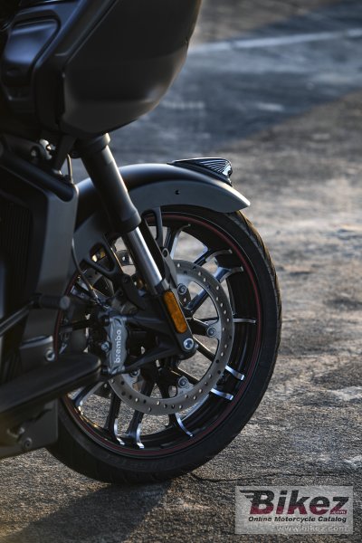2020 Indian Challenger Dark Horse