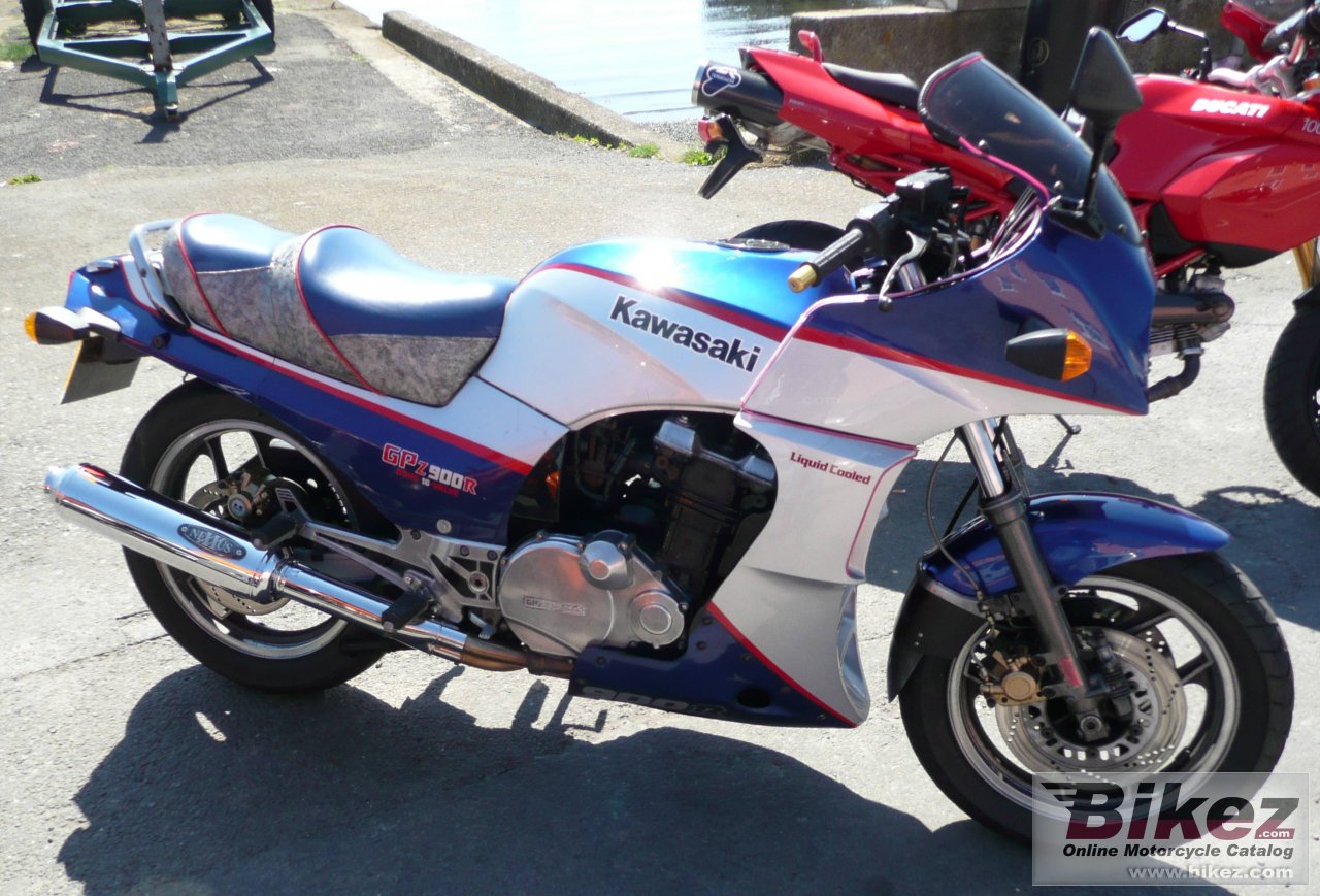 Kawasaki 900 R poster