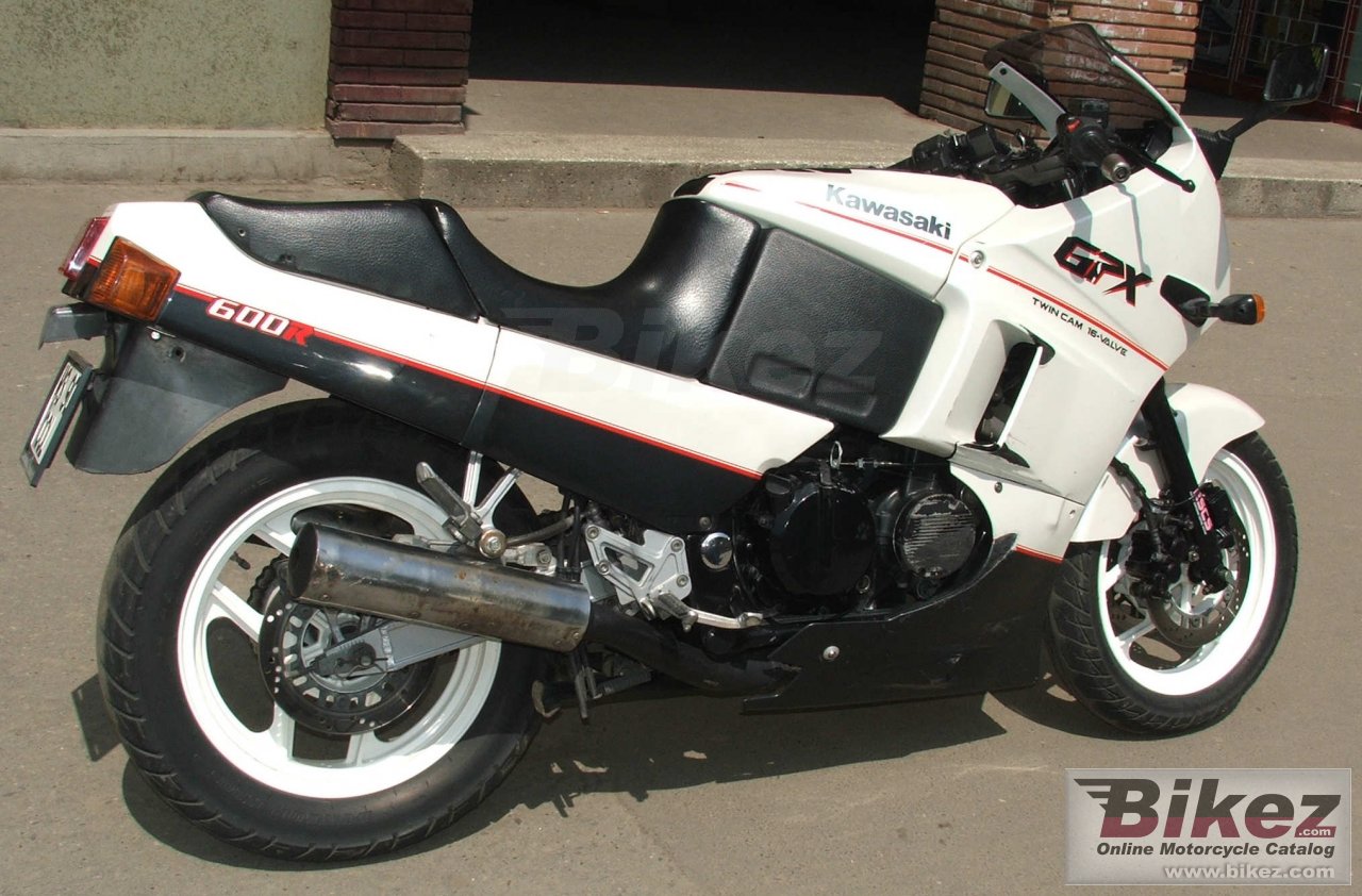 Kawasaki GPX 600 R
