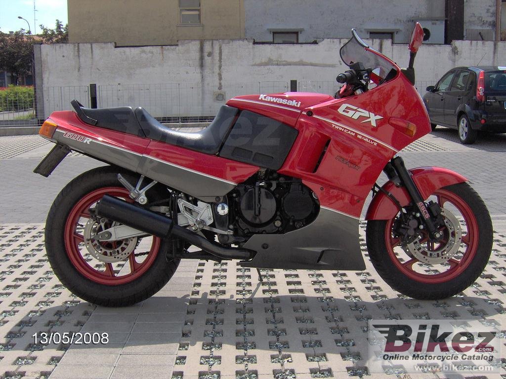 Kawasaki GPX 600 R