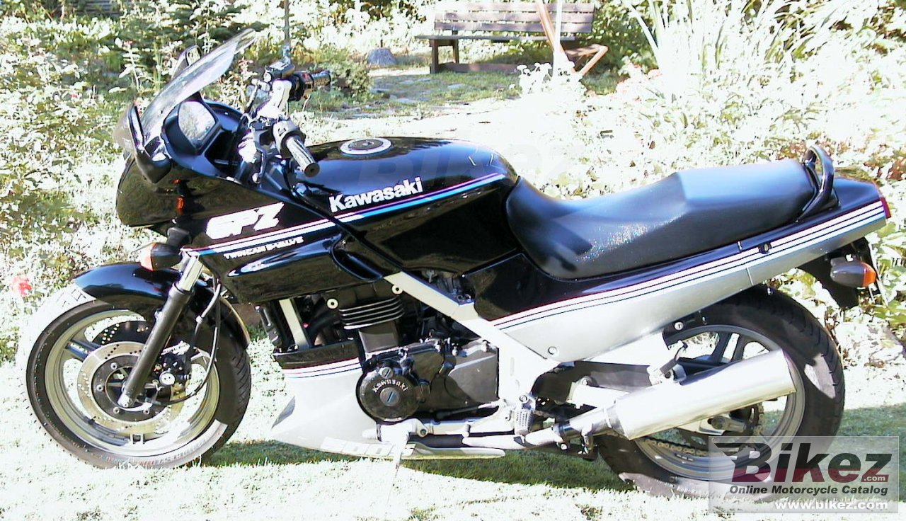 Kawasaki GPZ 500 S