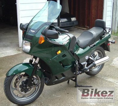 Kawasaki GTR 1000 specifications pictures