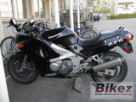 1998 Kawasaki ZZR 600