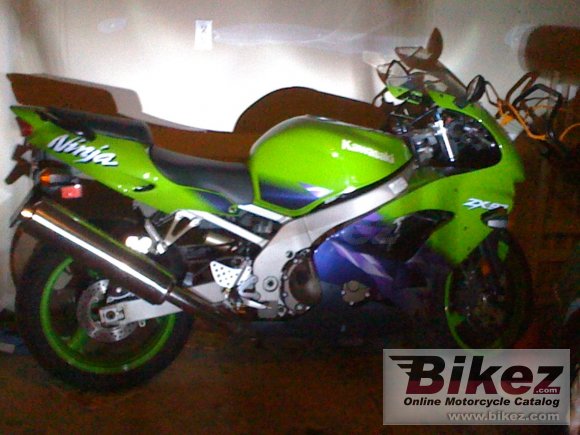 1999 Kawasaki ZX-9R Ninja