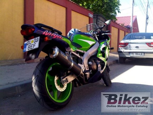 1999 Kawasaki ZX-6R Ninja