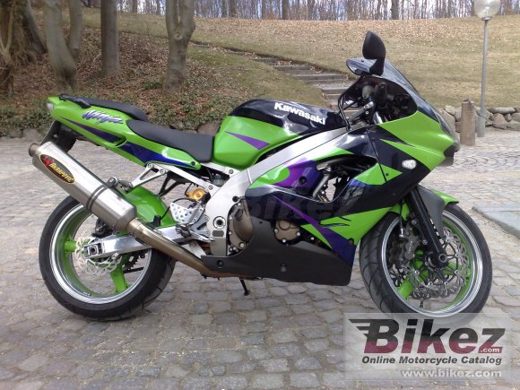 2001 Kawasaki ZX-9R Ninja