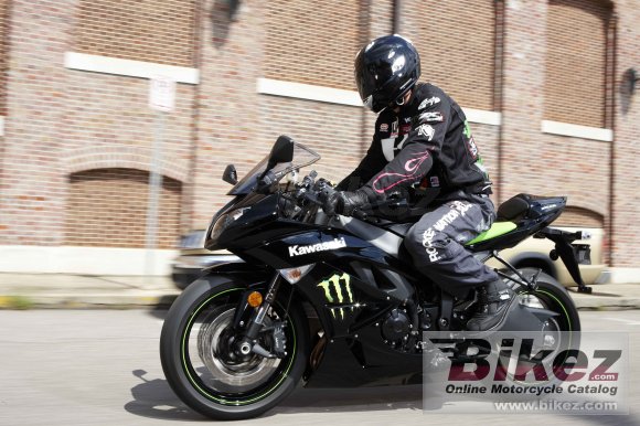 2009 Kawasaki Ninja ZX-6R Monster Energy