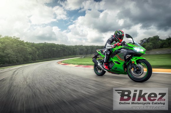 2023 Kawasaki Ninja 400 KRT