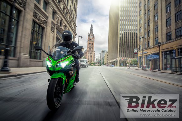 2023 Kawasaki Ninja 400 KRT