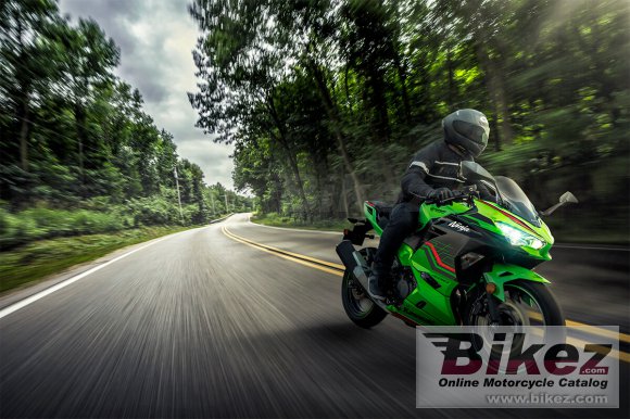 2023 Kawasaki Ninja 400 KRT