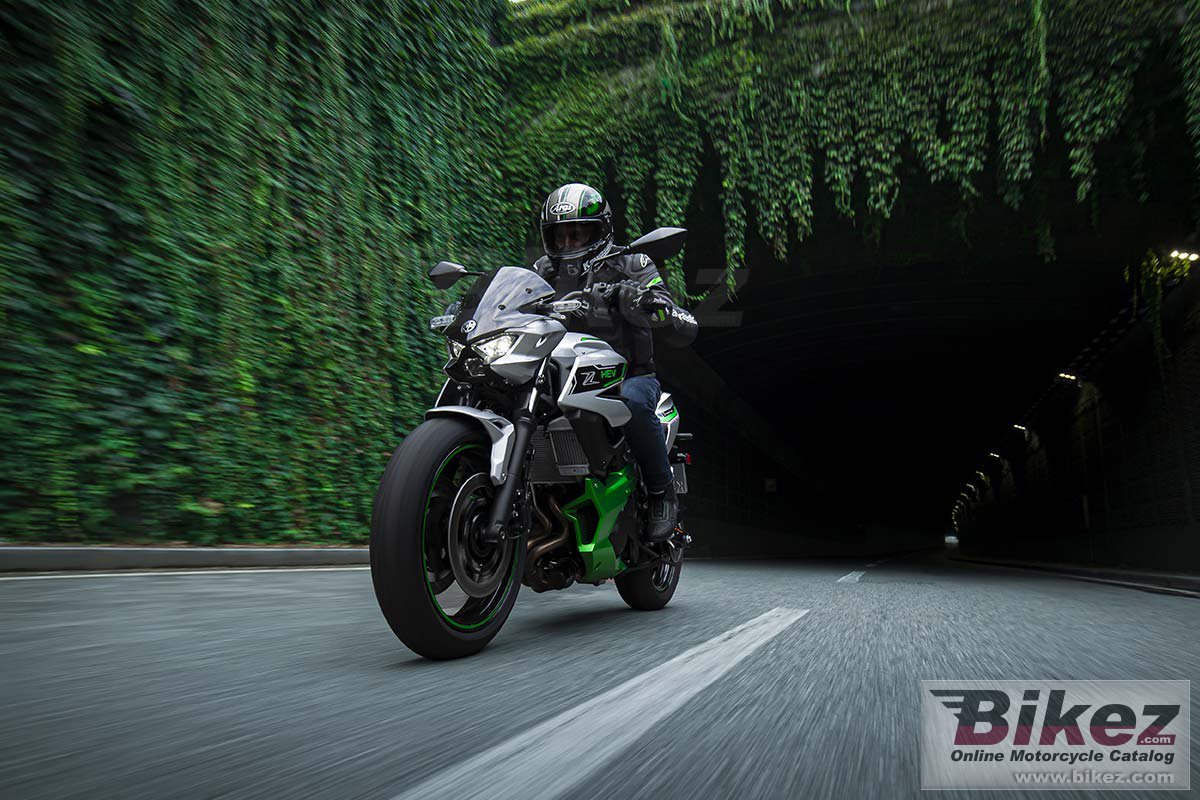 Kawasaki Z7 Hybrid ABS