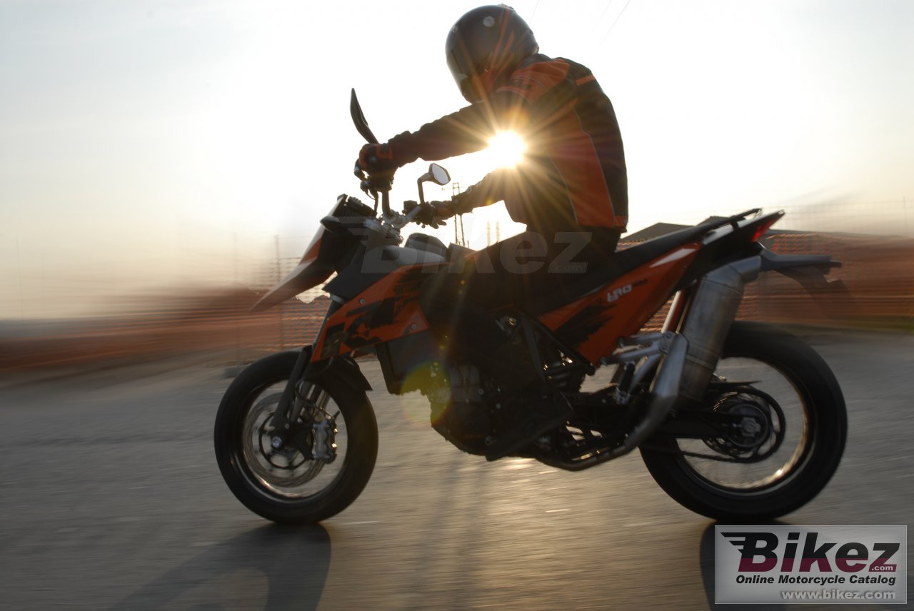 KTM 690 Supermoto