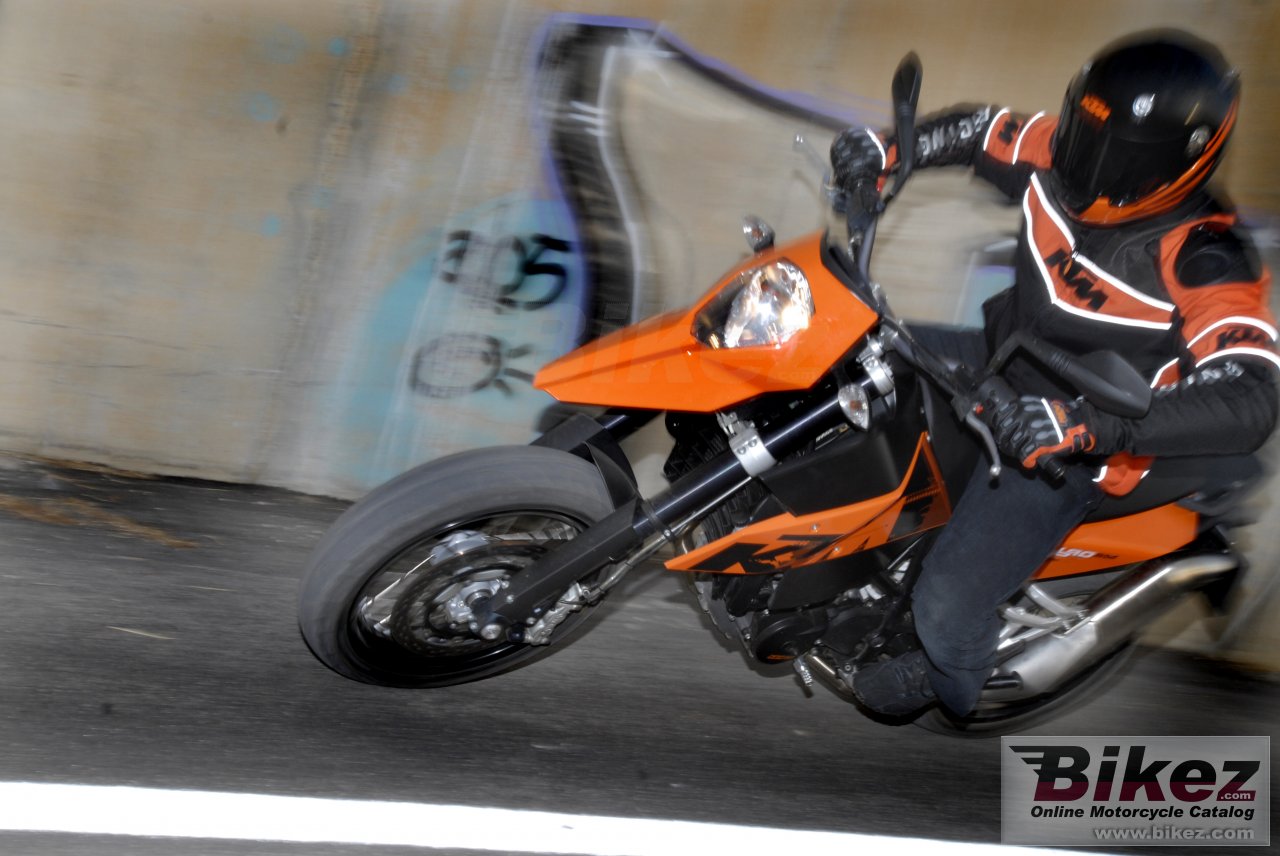 KTM 690 Supermoto
