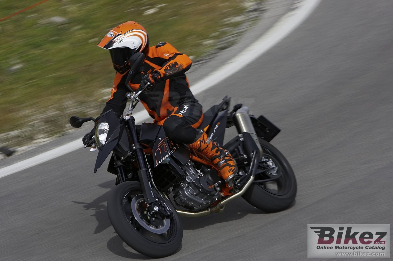 KTM 690 Supermoto R