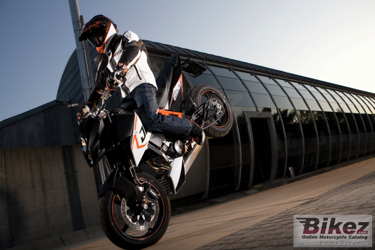 KTM 690 Duke R