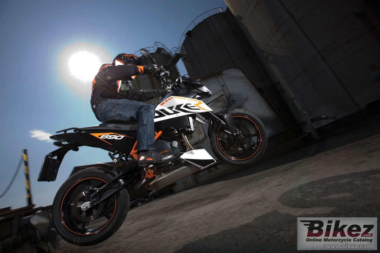 KTM 690 Duke R