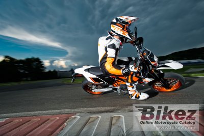 2016 KTM 690 SMC R