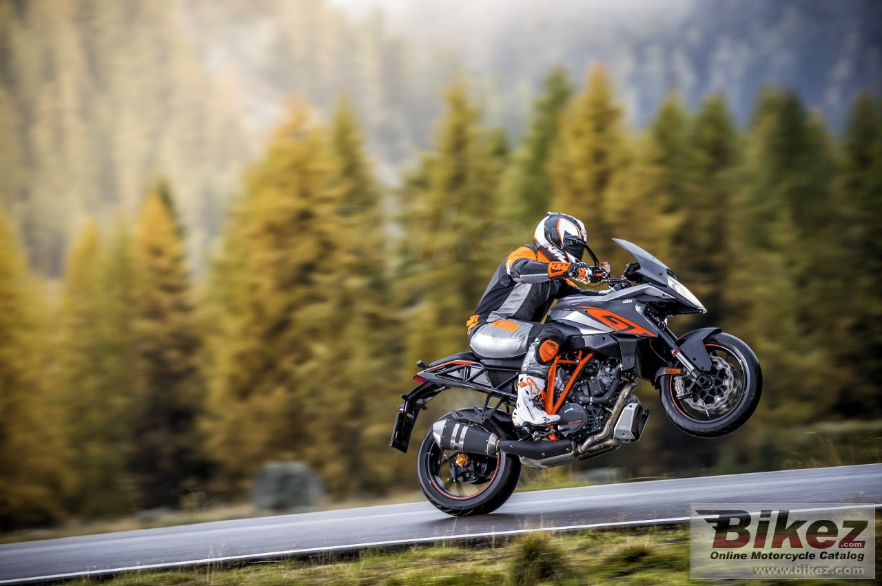 KTM 1290 Super Duke GT