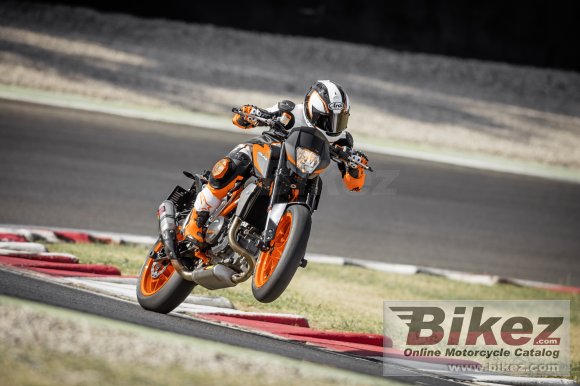 2017 KTM 690 Duke R