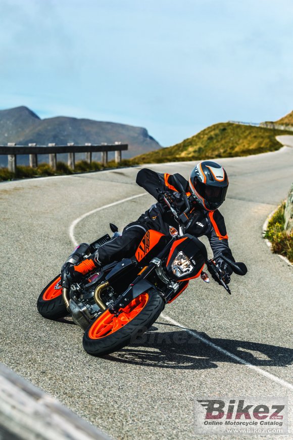 2018 KTM 690 Duke