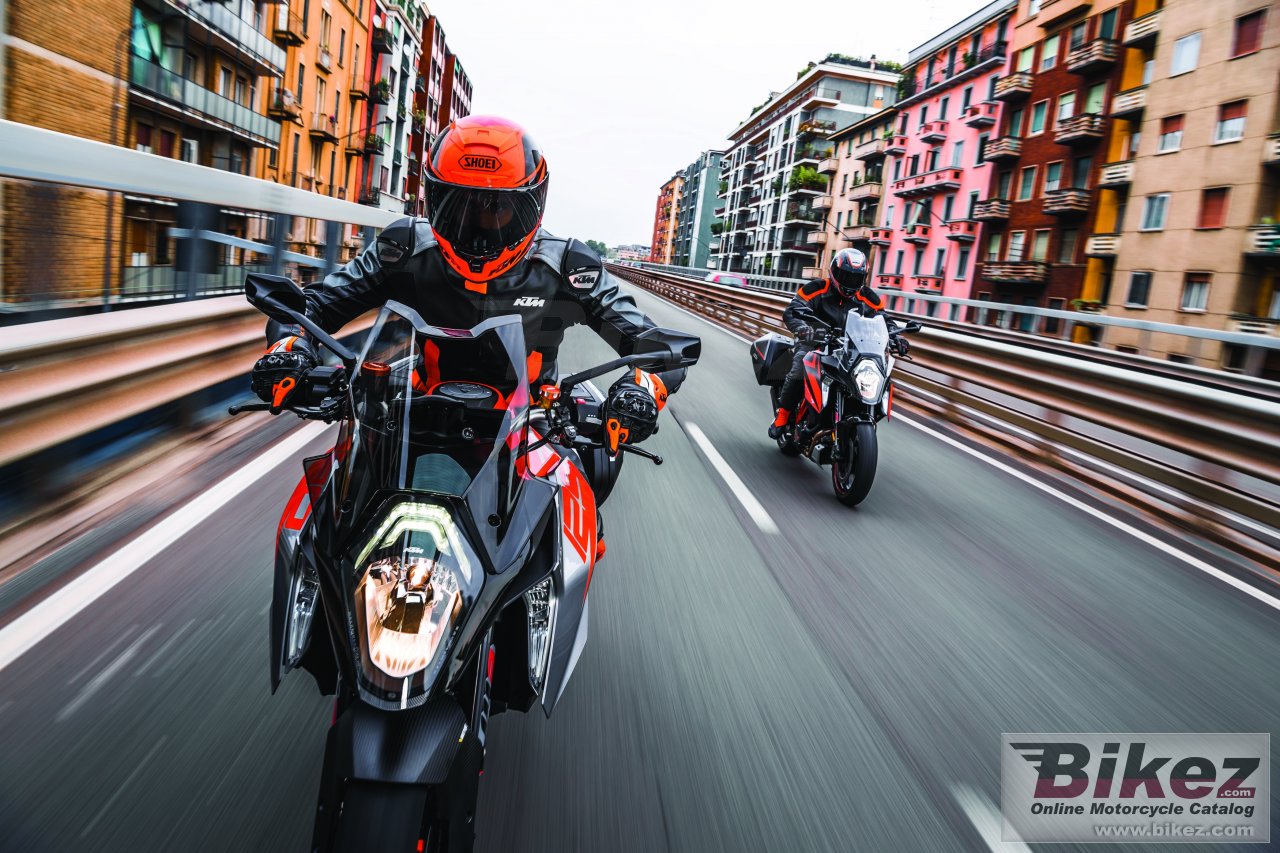 KTM 1290 Super Duke GT