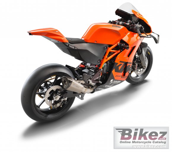 2022 KTM RC 8C