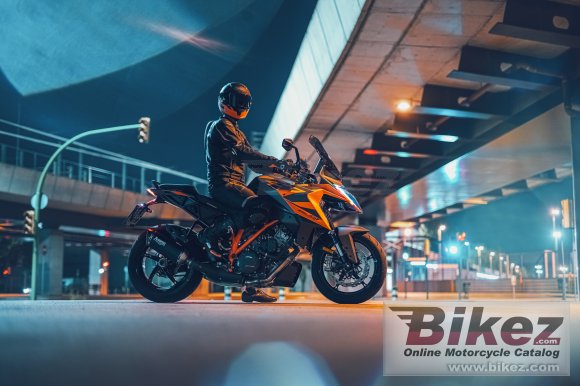 2022 KTM 1290 Super Duke GT