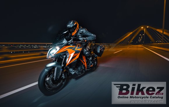 2022 KTM 1290 Super Duke GT