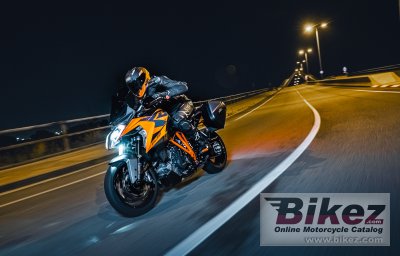 2022 KTM 1290 Super Duke GT