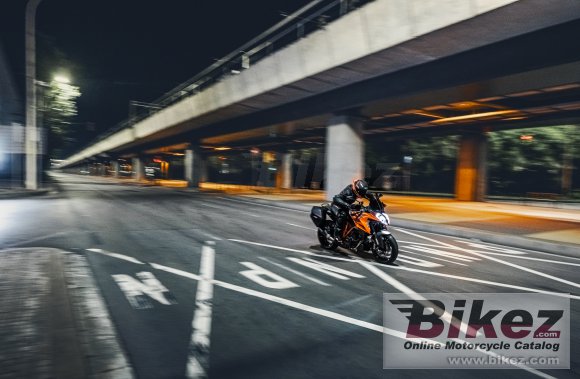 2022 KTM 1290 Super Duke GT