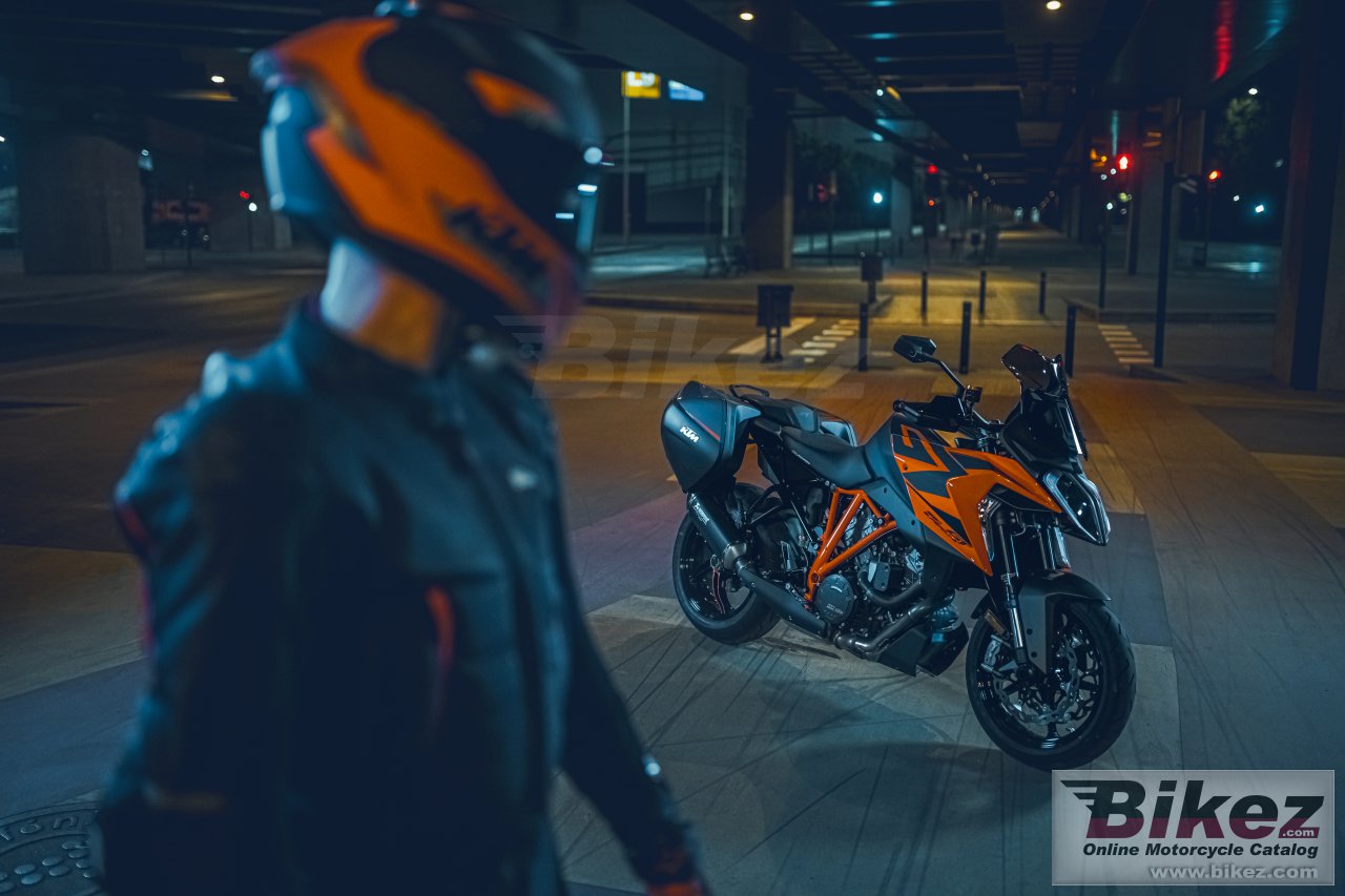 KTM 1290 Super Duke GT