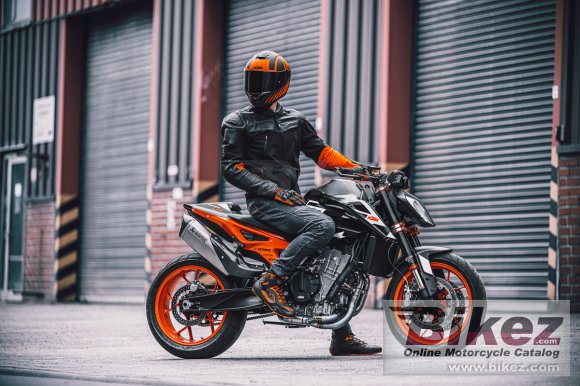 2023 KTM 890 Duke GP