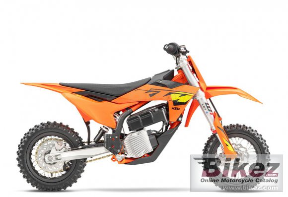 2025 KTM SX-E 3