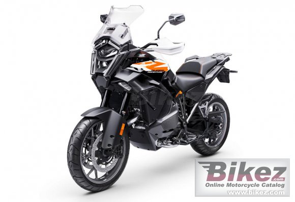 2025 KTM 1390 Super Adventure S Evo