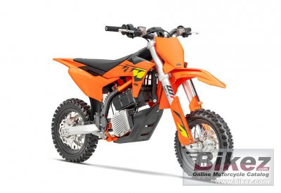 2025 KTM SX-E 3