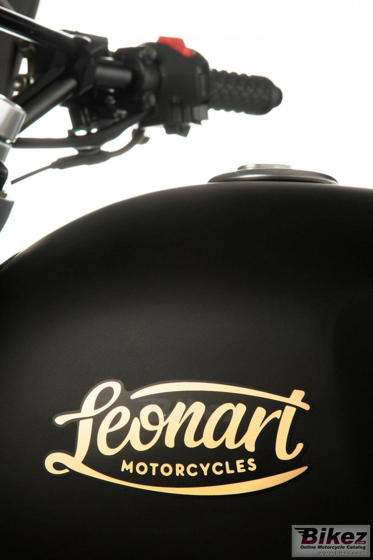 Leonart Tracker 125