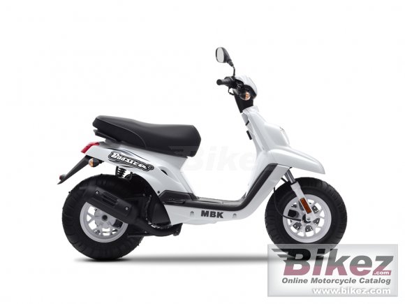 Sparmart Black Booster Saddle 561000 For MBK Booster Spirit 50 2000-2002